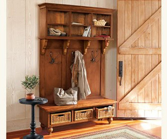 coat and shoe storage bench